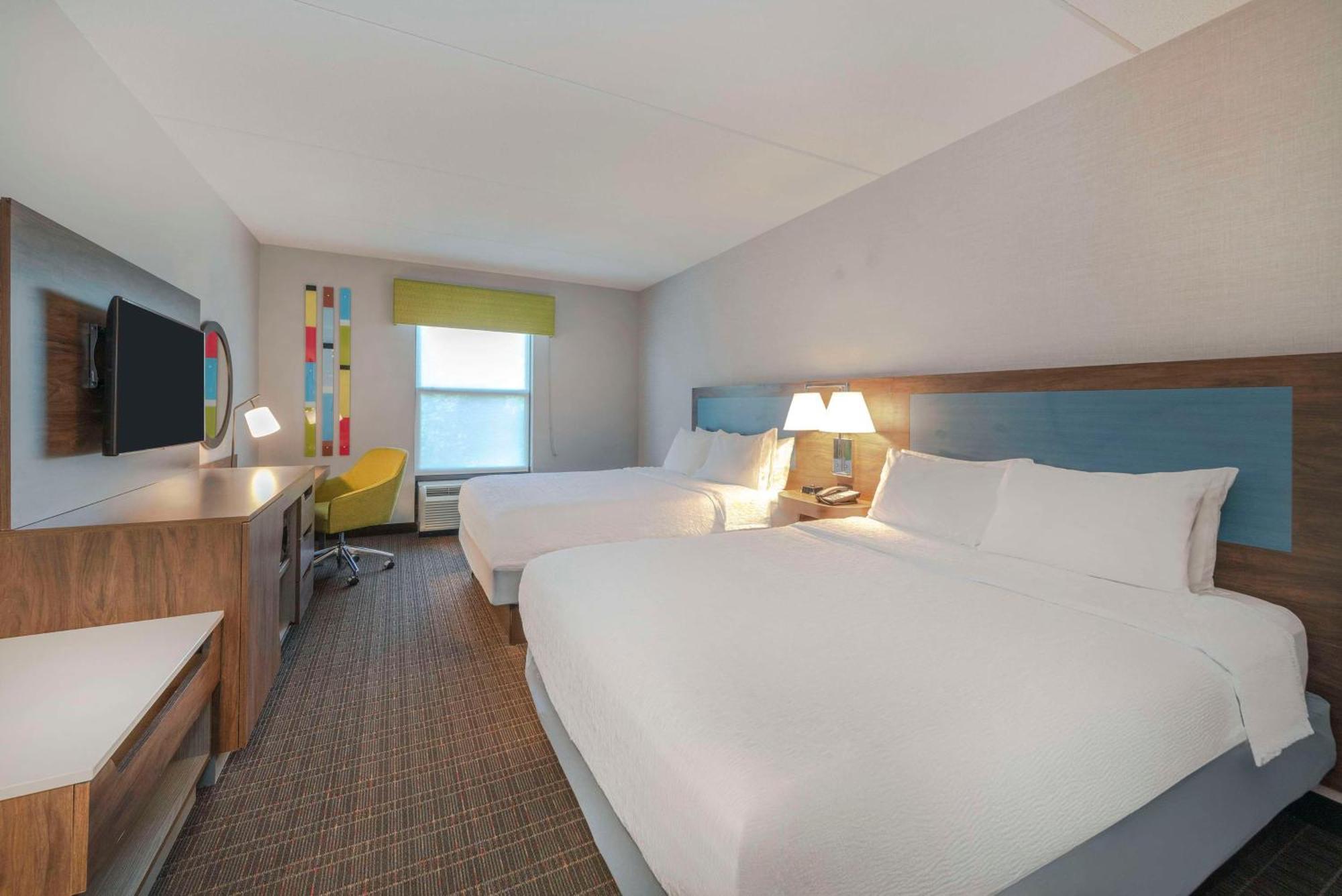 Hampton Inn & Suites Берлінгтон Екстер'єр фото