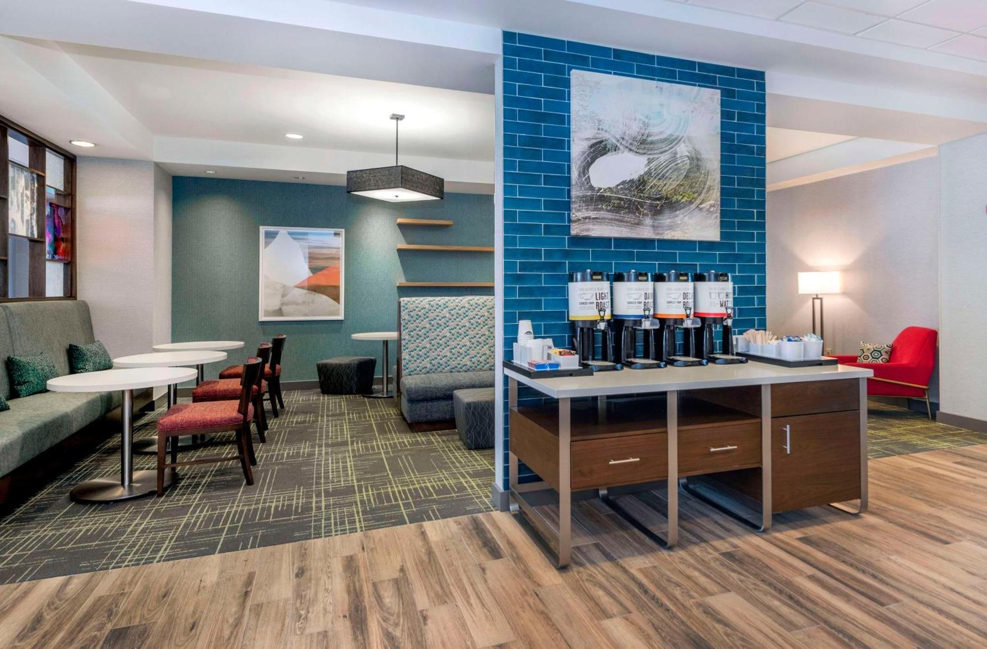 Hampton Inn & Suites Берлінгтон Екстер'єр фото