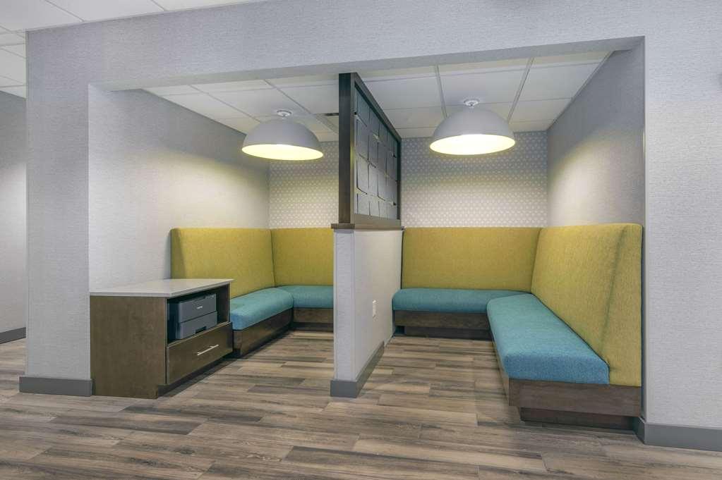 Hampton Inn & Suites Берлінгтон Зручності фото
